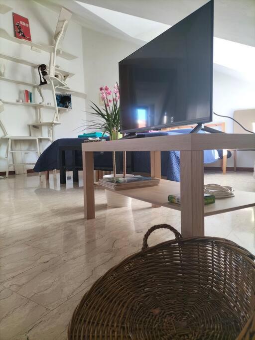 Apartament La Casa Di Marta - Ampia Ed Accogliente Mansarda In Piazza Statuto Turyn Zewnętrze zdjęcie